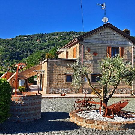 Spicchio Di Luna - Casa Vacanze Albiano Magra Extérieur photo